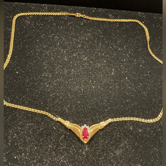 Vintage Genuine 10K Yellow Gold Ruby & Diamond Pendant Necklace - Picture 3 of 6